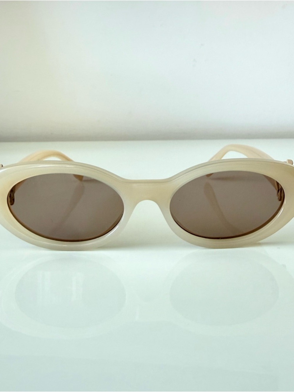 NEW!!! FENDI women oval sunglasses FE40140U 57E Authentic - Picture 2 of 6